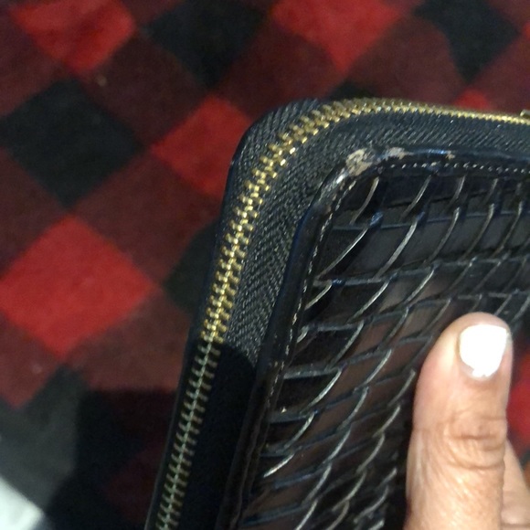 Cole Haan Genevieve Leather Zip Around Wallet - Picture 6 of 12